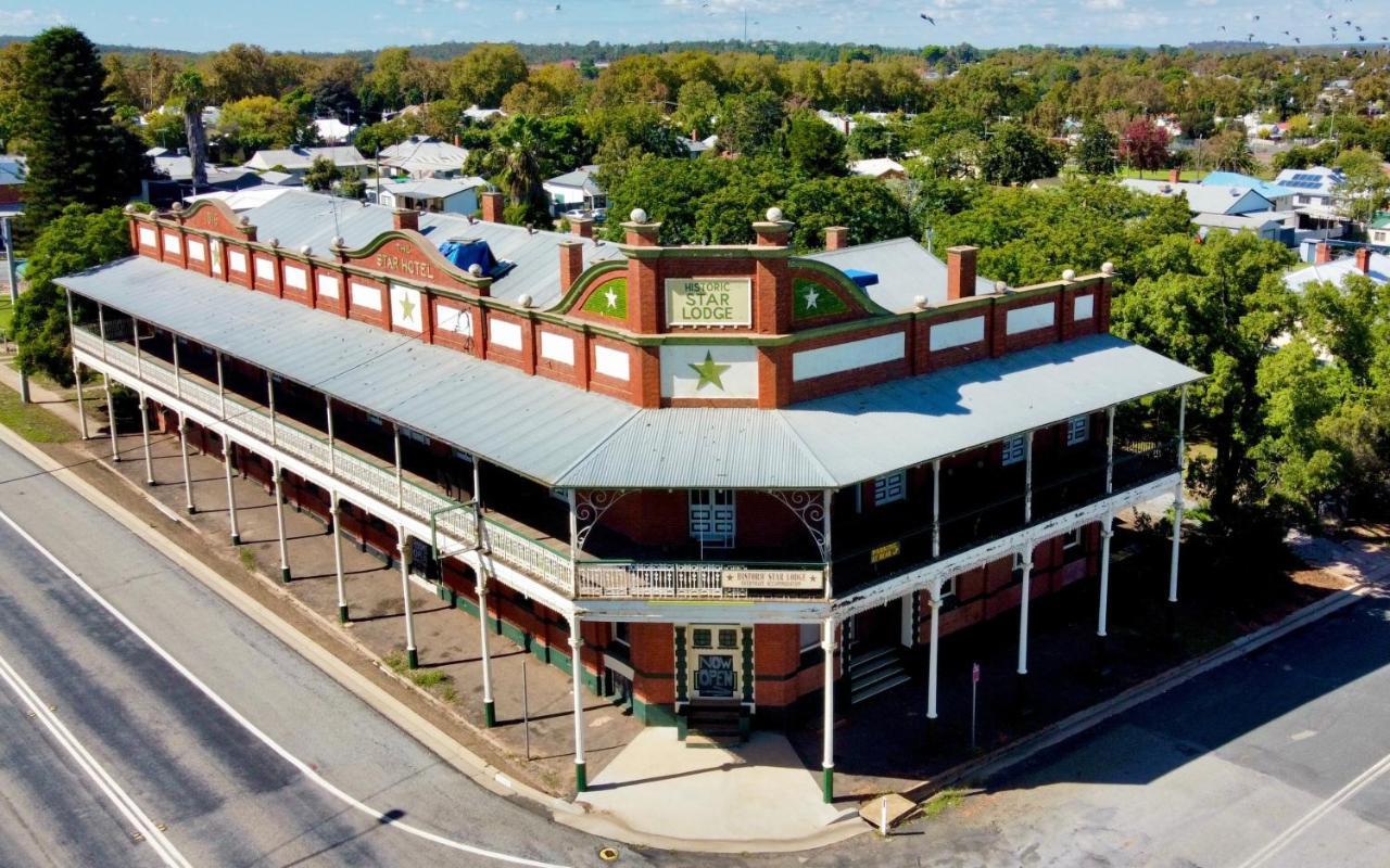 Historic Star Lodge And Station Masters House Narrandera Exterior photo